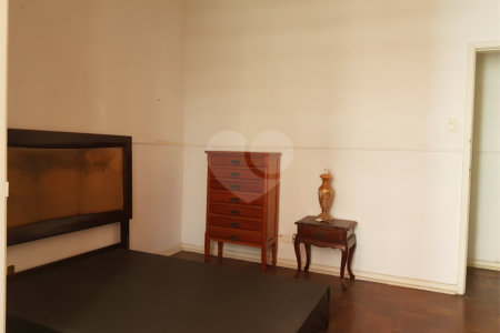 Apartamento à venda com 3 quartos, sendo 1 suíte,  em Copacabana, Rio de Janeiro, RJ