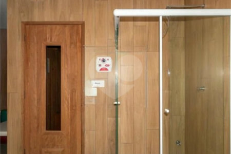 Apartamento à venda com 2 quartos, sendo 1 suíte,  em Quarta Parada, São Paulo, SP