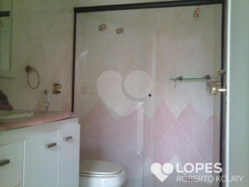 Casa à venda com 6 quartos, sendo 2 suítes, no condomínio Lago Azul Residencial e Golfe, Araçoiaba da Serra - SP