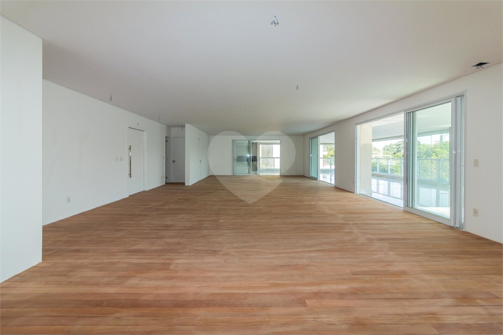Apartamento à venda com 4 suítes em Ibirapuera, São Paulo, SP
