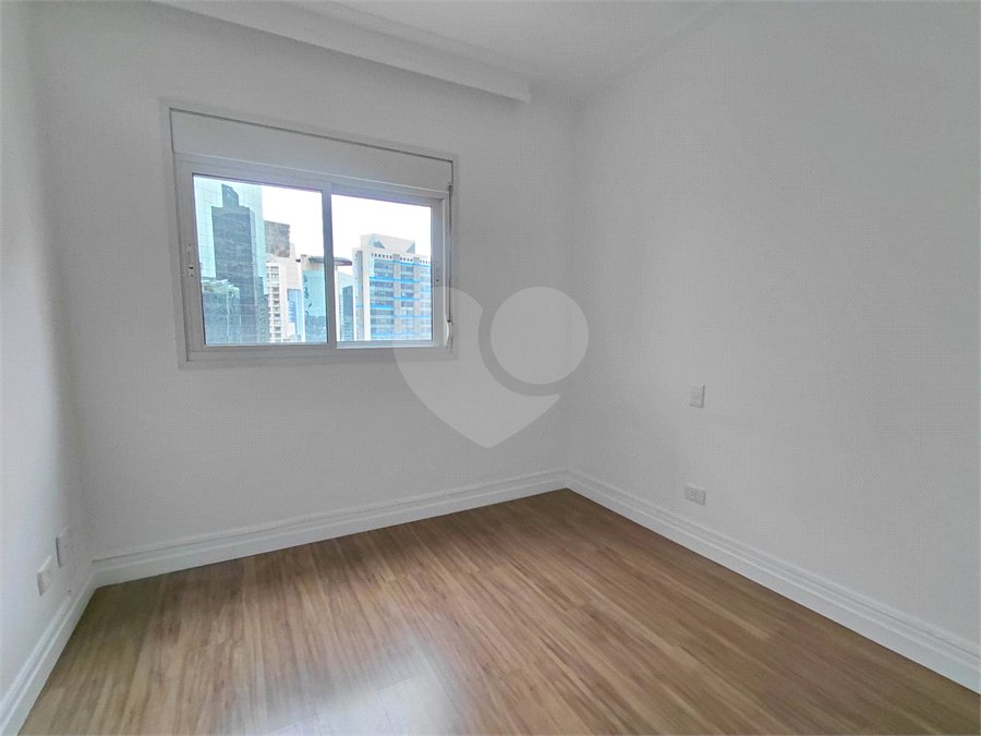 Apartamento à venda com 2 quartos, sendo 1 suíte, em Pinheiros, São Paulo, SP