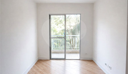 Apartamento à venda com 3 quartos em Jardim Caiapiá, Cotia, SP