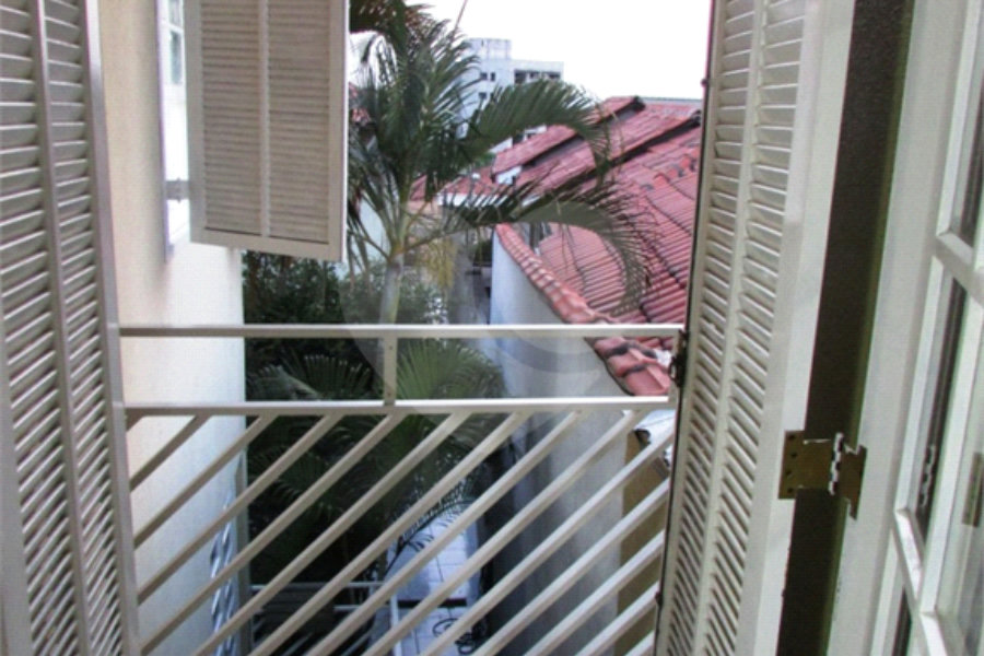 Sobrado à venda com 3 quartos, sendo 1 suíte, em Vila Maria Alta, São Paulo, SP