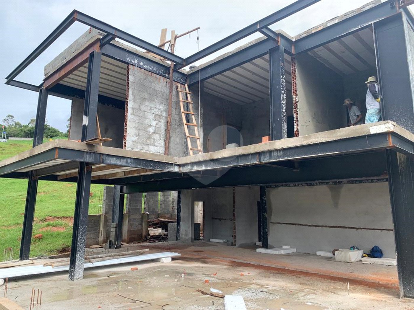 Terreno à venda com 4 quartos, sendo 5 suítes,  no condomínio Quintas da Boa Vista, Atibaia - SP