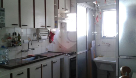 Apartamento à venda com 2 quartos em Moema, São Paulo, SP