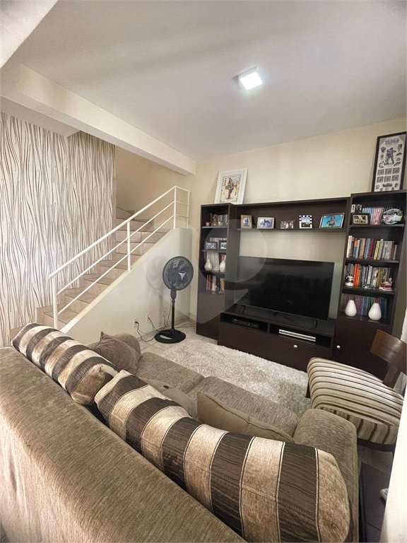 Casa à venda com 3 quartos, sendo 1 suíte,  no condomínio Montpellier, Mogi das Cruzes - SP