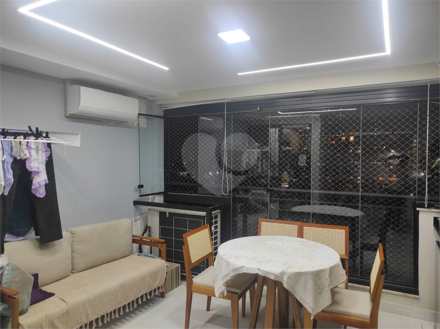 Apartamento à venda com 3 quartos, sendo 2 suítes, em Barra Funda, São Paulo, SP