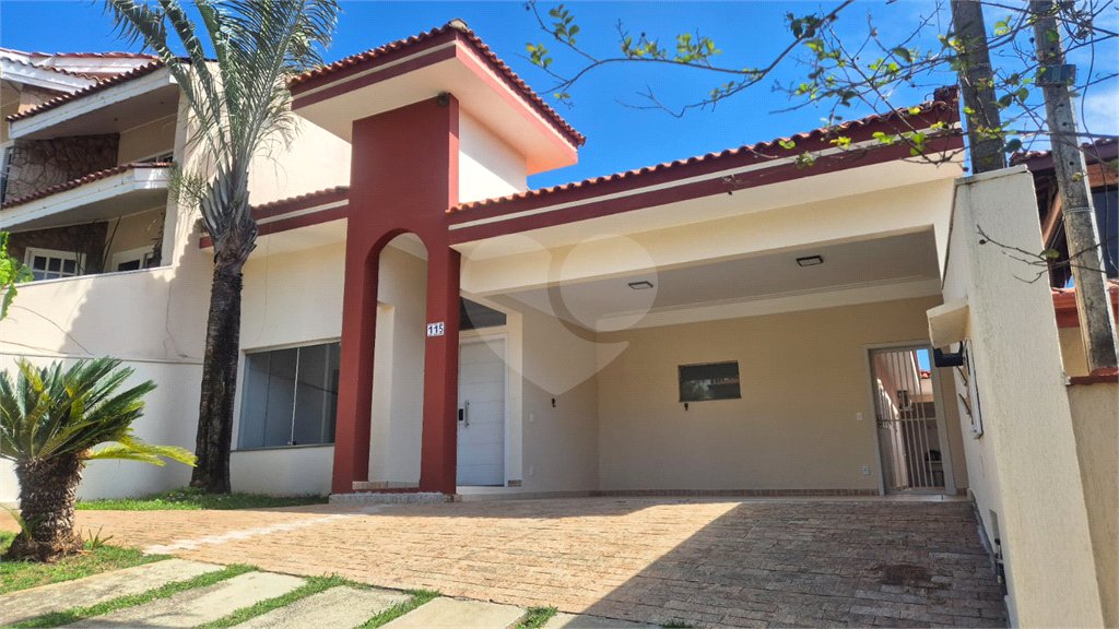 Casa à venda com 3 suítes no condomínio Valença, Sorocaba - SP