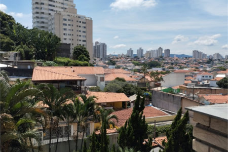 Sobrado à venda com 4 quartos, sendo 2 suítes, em Santa Teresinha, São Paulo, SP