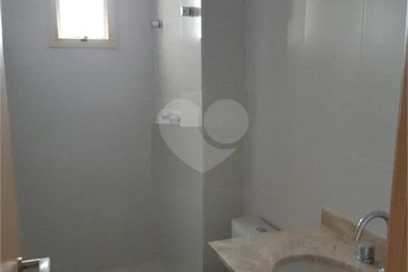 Apartamento à venda com 3 quartos, sendo 1 suíte, em Vila Paulicéia, São Paulo, SP