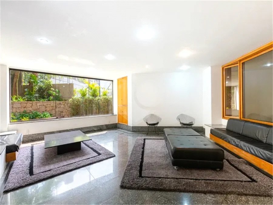Apartamento à venda ou para alugar com 3 suítes em Real Parque, São Paulo, SP