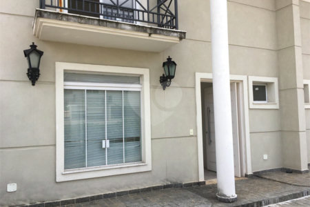 Casa à venda com 4 quartos, sendo 3 suítes,  em Vila Monumento, São Paulo, SP