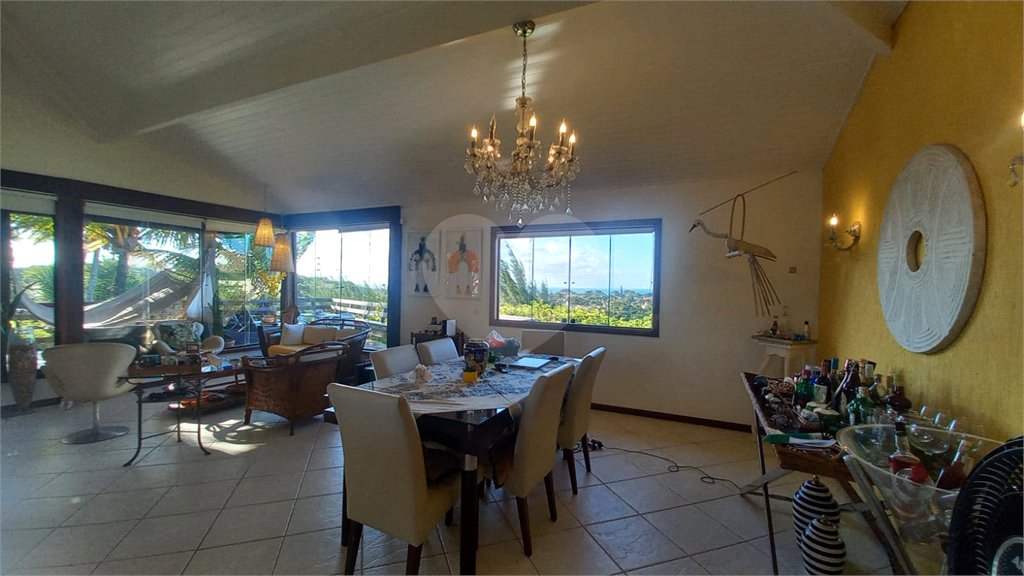 Casa em condomínio à venda com 4 quartos, sendo 3 suítes, em Geribá, Armação dos Búzios, RJ
