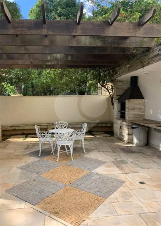 Apartamento à venda com 3 quartos, sendo 1 suíte,  em Alto da Boa Vista, São Paulo, SP