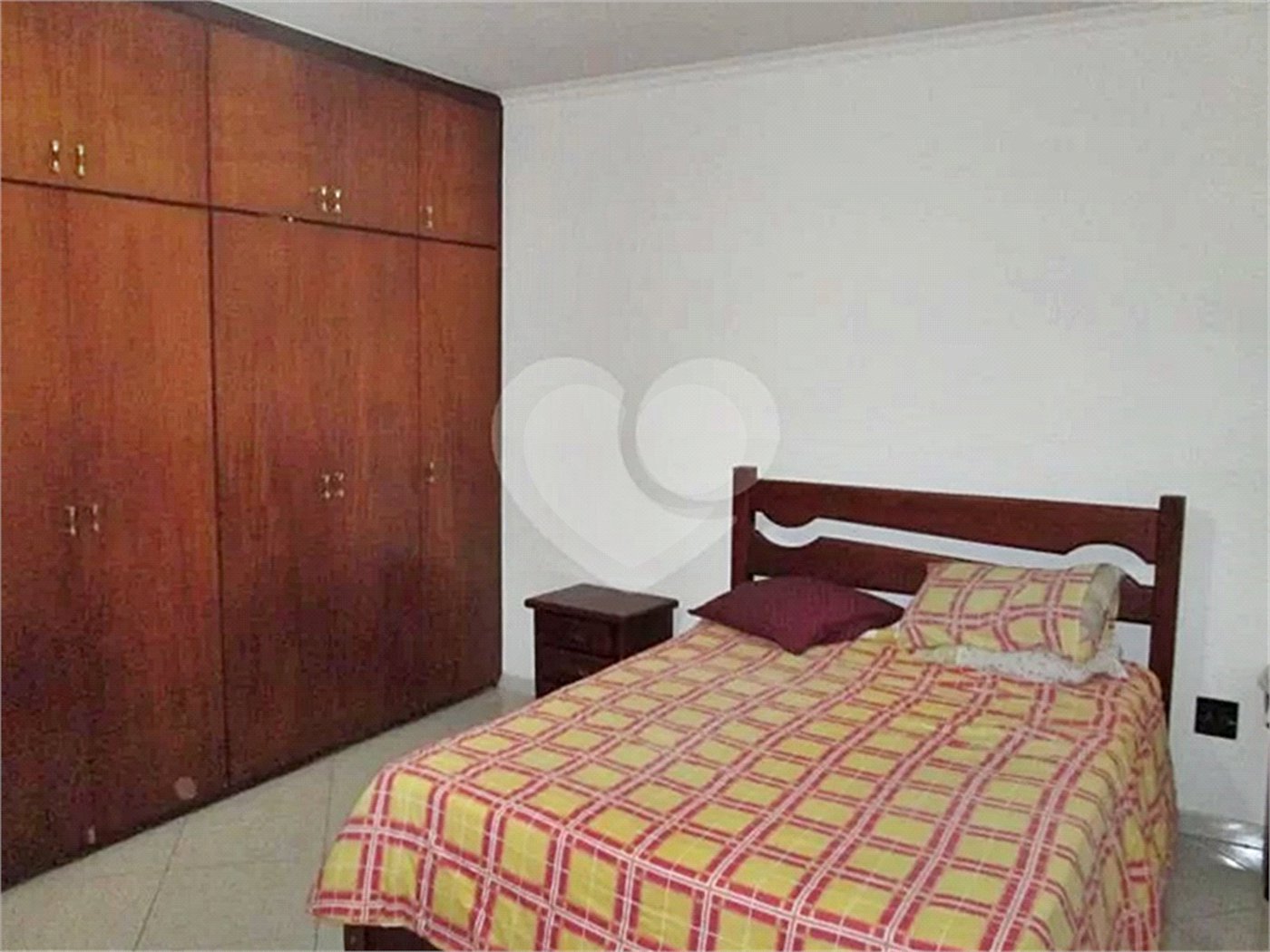 Sobrado à venda com 6 quartos, sendo 4 suítes, em Vila Albertina, São Paulo, SP