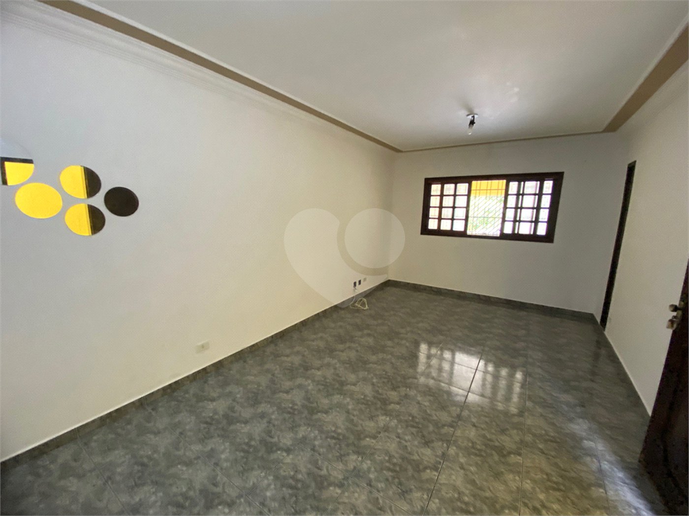Sobrado à venda com 3 quartos, sendo 1 suíte, em Vila dos Remédios, São Paulo, SP