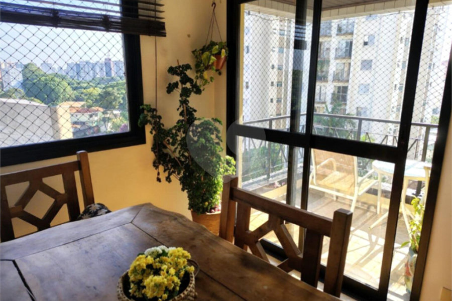 Apartamento à venda com 3 quartos, sendo 1 suíte, em Jabaquara, São Paulo, SP