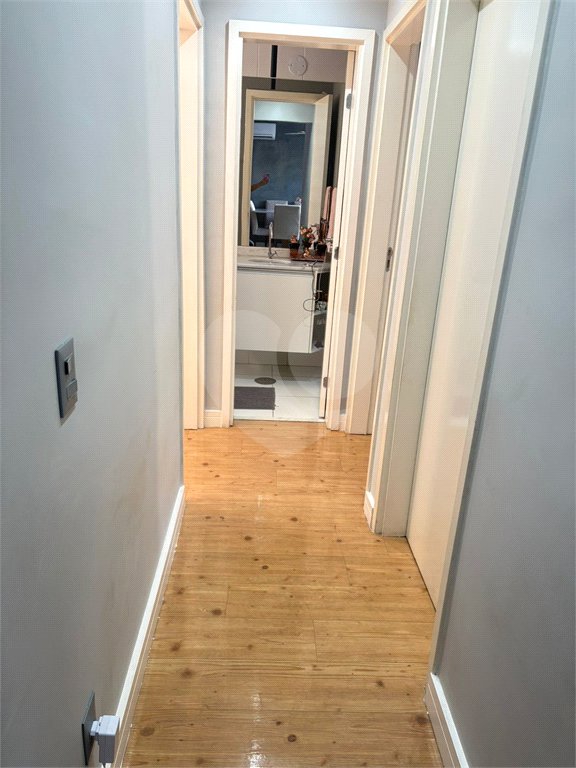 Apartamento à venda com 3 quartos, sendo 1 suíte,  em Jardim Bandeirantes, Louveira, SP