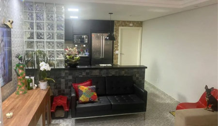 Casa à venda com 4 quartos, sendo 2 suítes,  em Jardim Samara, São Paulo, SP