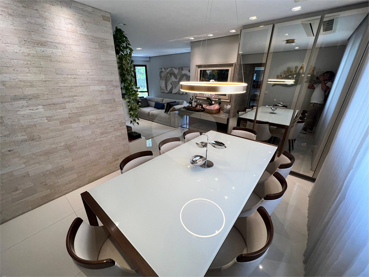 Apartamento à venda com 4 quartos, sendo 3 suítes, em Itaim Bibi, São Paulo, SP