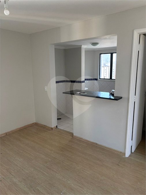 Apartamento à venda ou para alugar com 1 suíte em Vila Suzana, São Paulo, SP