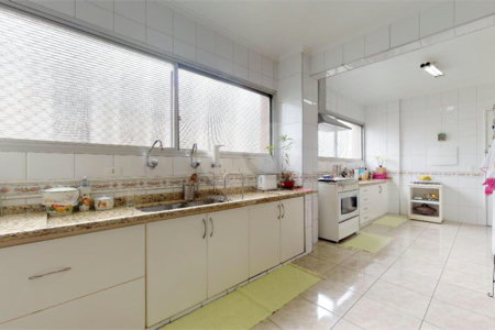 Apartamento à venda com 4 quartos, sendo 2 suítes, em Pinheiros, São Paulo, SP