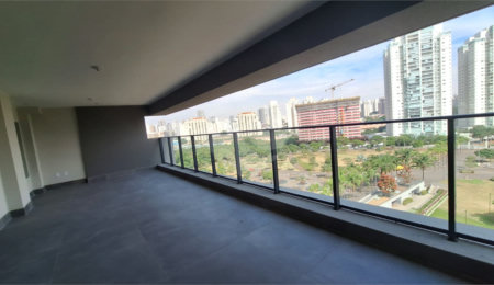 Apartamento à venda com 4 quartos, sendo 3 suítes, em Água Branca, São Paulo, SP