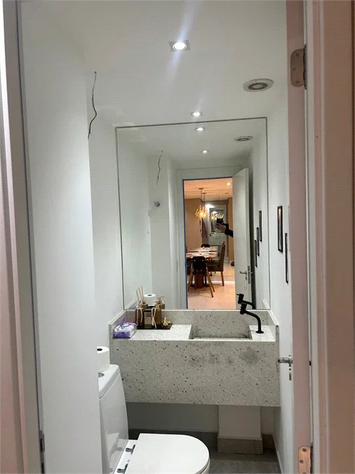 Apartamento à venda com 3 quartos, sendo 1 suíte,  em Jardim Vazani, São Paulo, SP