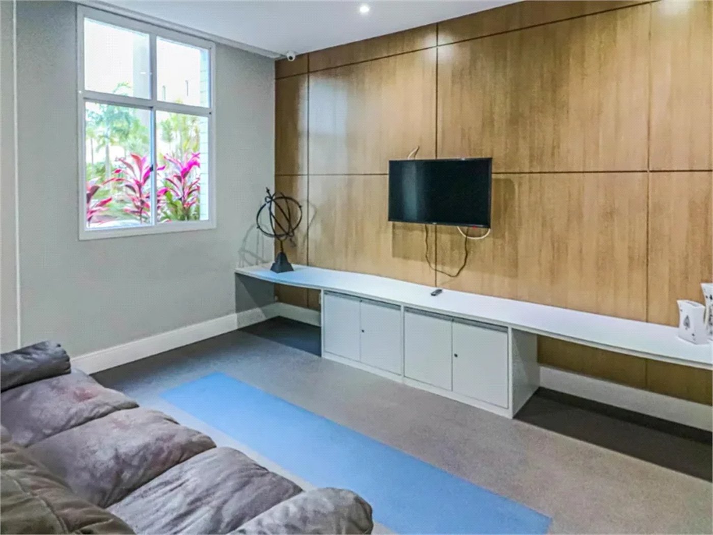 Apartamento à venda com 3 quartos, sendo 1 suíte,  em Vila Polopoli, São Paulo, SP