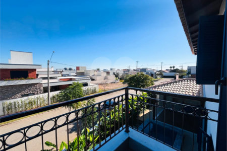 Casa à venda com 4 quartos, sendo 3 suítes, no condomínio Residencial Chácara Ondina, Sorocaba - SP