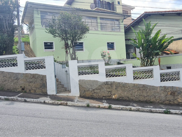 Casa à venda com 3 quartos no Centro, Mairiporã, SP