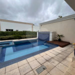 Casa à venda com 5 quartos, sendo 4 suítes,  no condomínio Terras de Santa Clara, Jacareí - SP