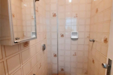 Apartamento com 2 dormitórios à venda na Enseada – 500 metros da praia