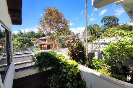 Sobrado à venda com 4 quartos, sendo 2 suítes, em Chácara Monte Alegre, São Paulo, SP