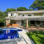 Casa à venda com 3 quartos, sendo 2 suítes,  em Vila Tramontano, São Paulo, SP