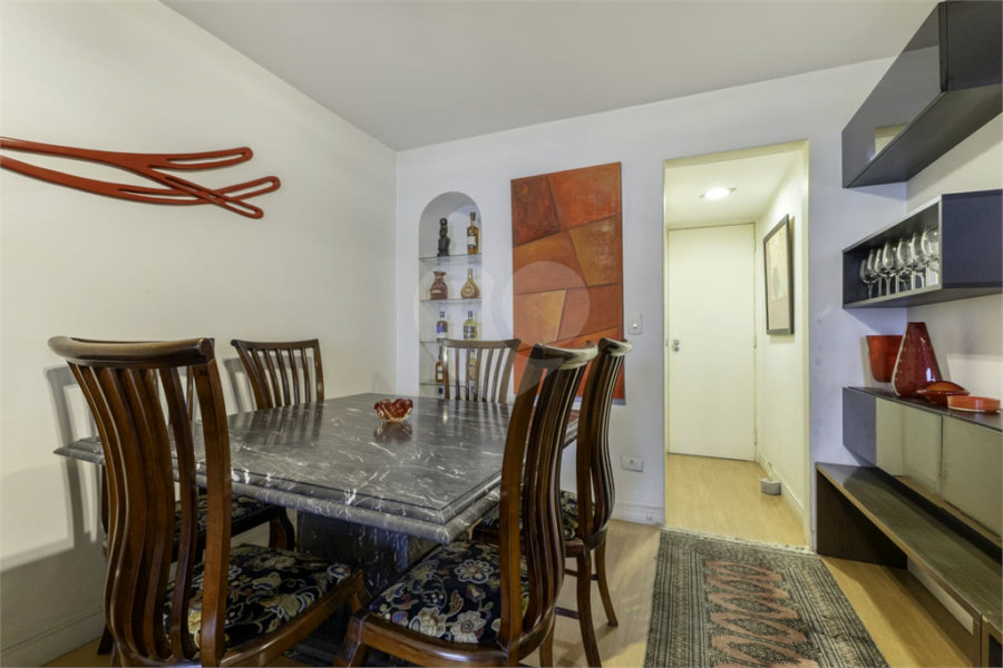 Apartamento à venda com 3 quartos, sendo 1 suíte, em Bela Vista, São Paulo, SP