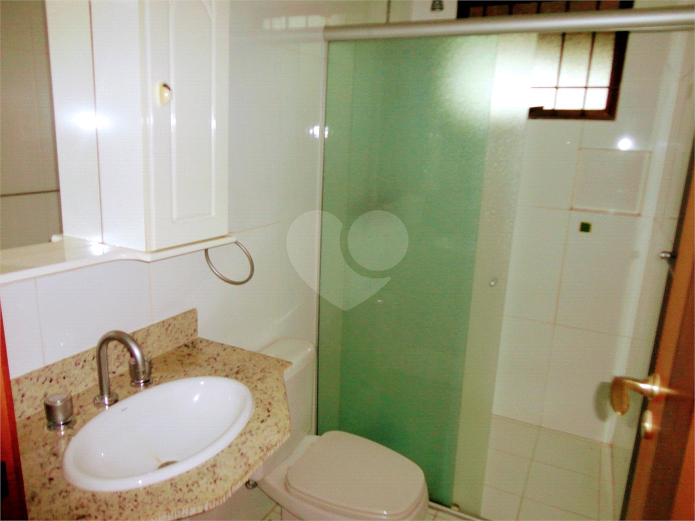 Casa à venda com 4 suítes no condomínio Estância Marambaia, Vinhedo - SP