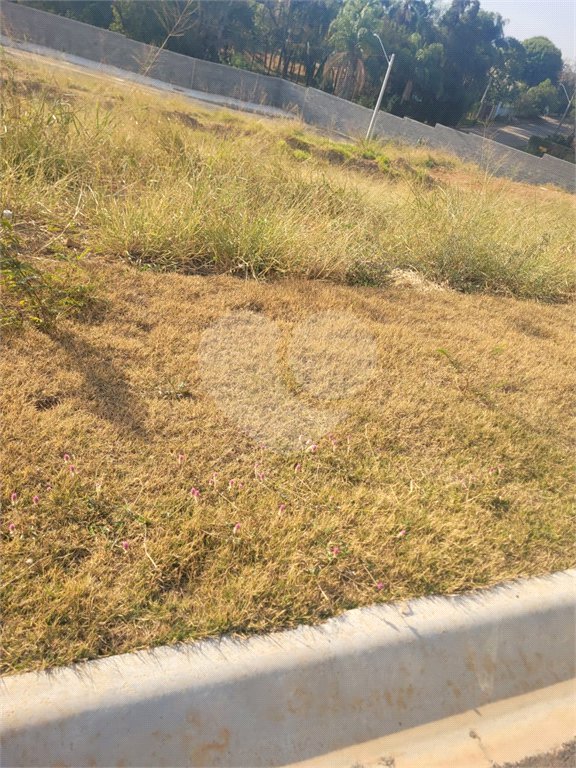 Terreno à venda no condomínio Villa Trivento, Indaiatuba - SP