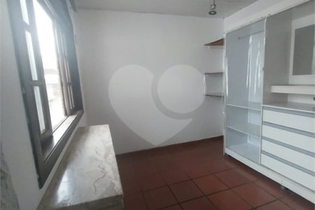 Casa à venda com 4 quartos, sendo 1 suíte, em Campo Grande, Rio de Janeiro, RJ