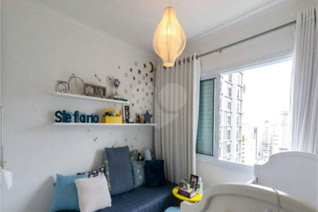 Apartamento à venda com 2 quartos, sendo 1 suíte, em Vila Olímpia, São Paulo, SP