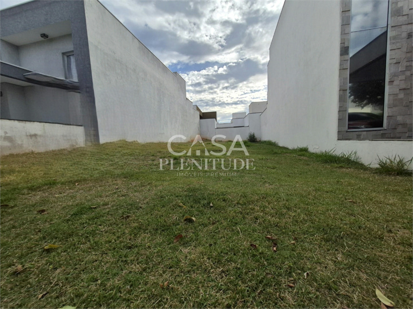 Terreno em condomínio à venda em Loteamento Dinorá Rosa, Sorocaba, SP