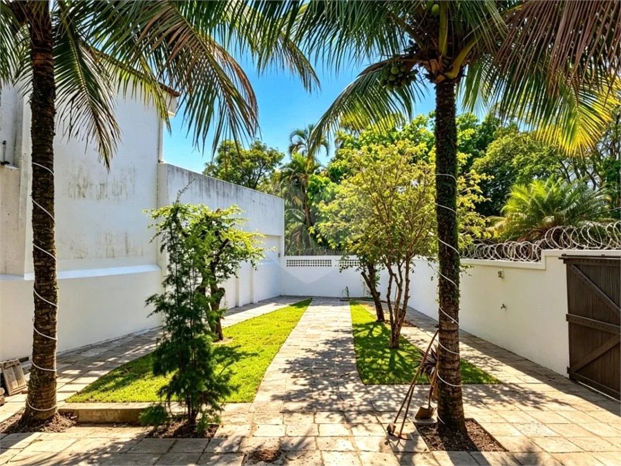 Casa à venda com 3 quartos, sendo 1 suíte, em Vargem Pequena, Rio de Janeiro, RJ