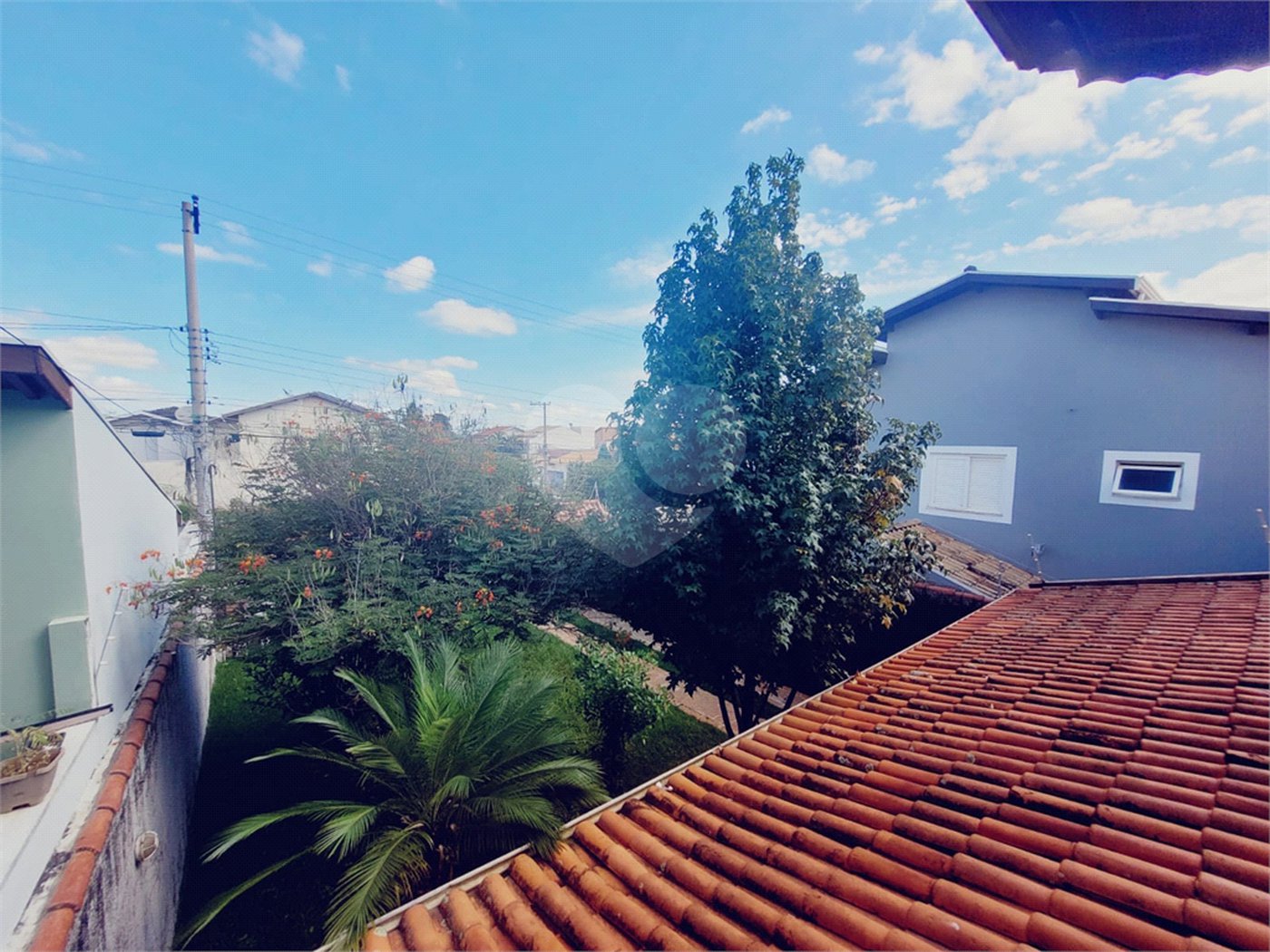 Sobrado à venda com 4 quartos, sendo 1 suíte, em Jardim Regina, Indaiatuba, SP