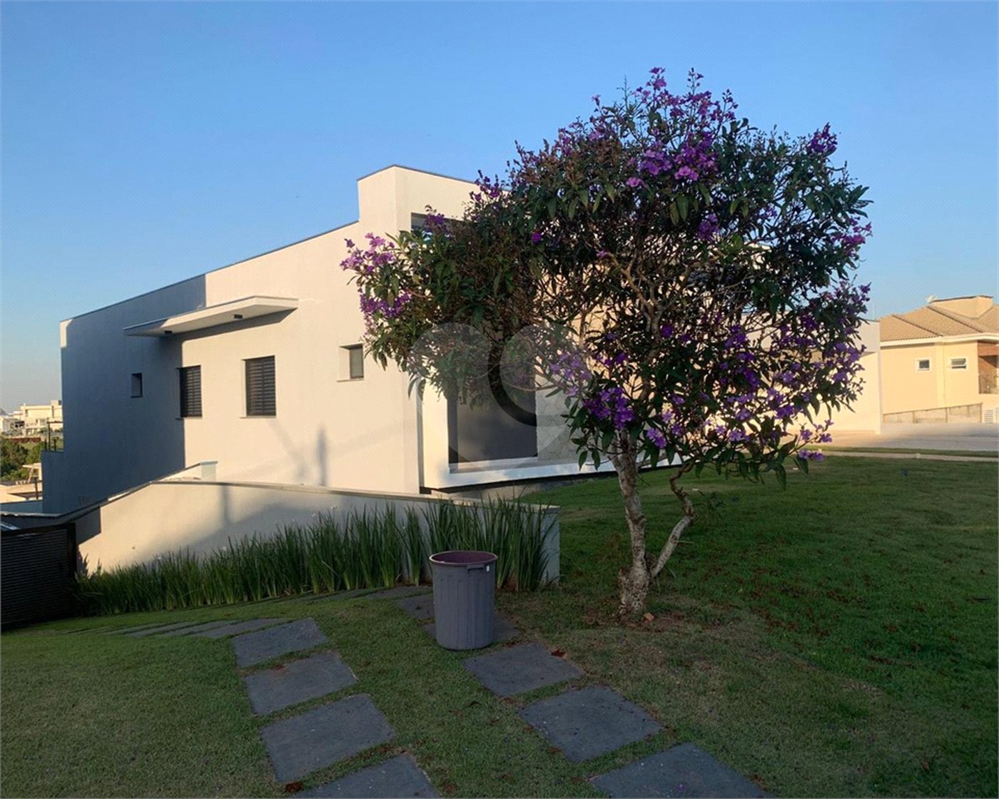 Casa à venda com 3 suítes no condomínio Village Ipanema I, Araçoiaba da Serra - SP
