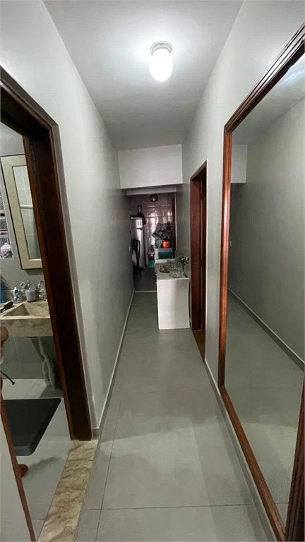 Sobrado à venda com 3 quartos em Jardim Laila, Embu das Artes, SP