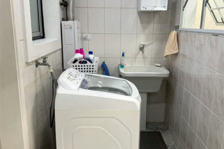 Casa à venda com 3 quartos, sendo 1 suíte, no condomínio Villas de São Francisco, São Paulo - SP