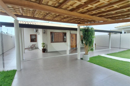 Casa à venda com 3 suítes, em Orla Norte, Porto Seguro, BA