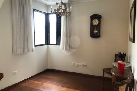 Apartamento à venda com 3 suítes em Vila Andrade, São Paulo, SP