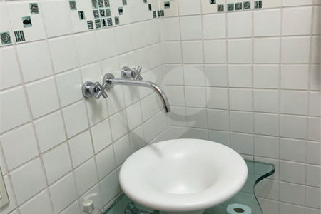 Apartamento à venda com 3 quartos, sendo 1 suíte, em Santa Teresinha, São Paulo, SP