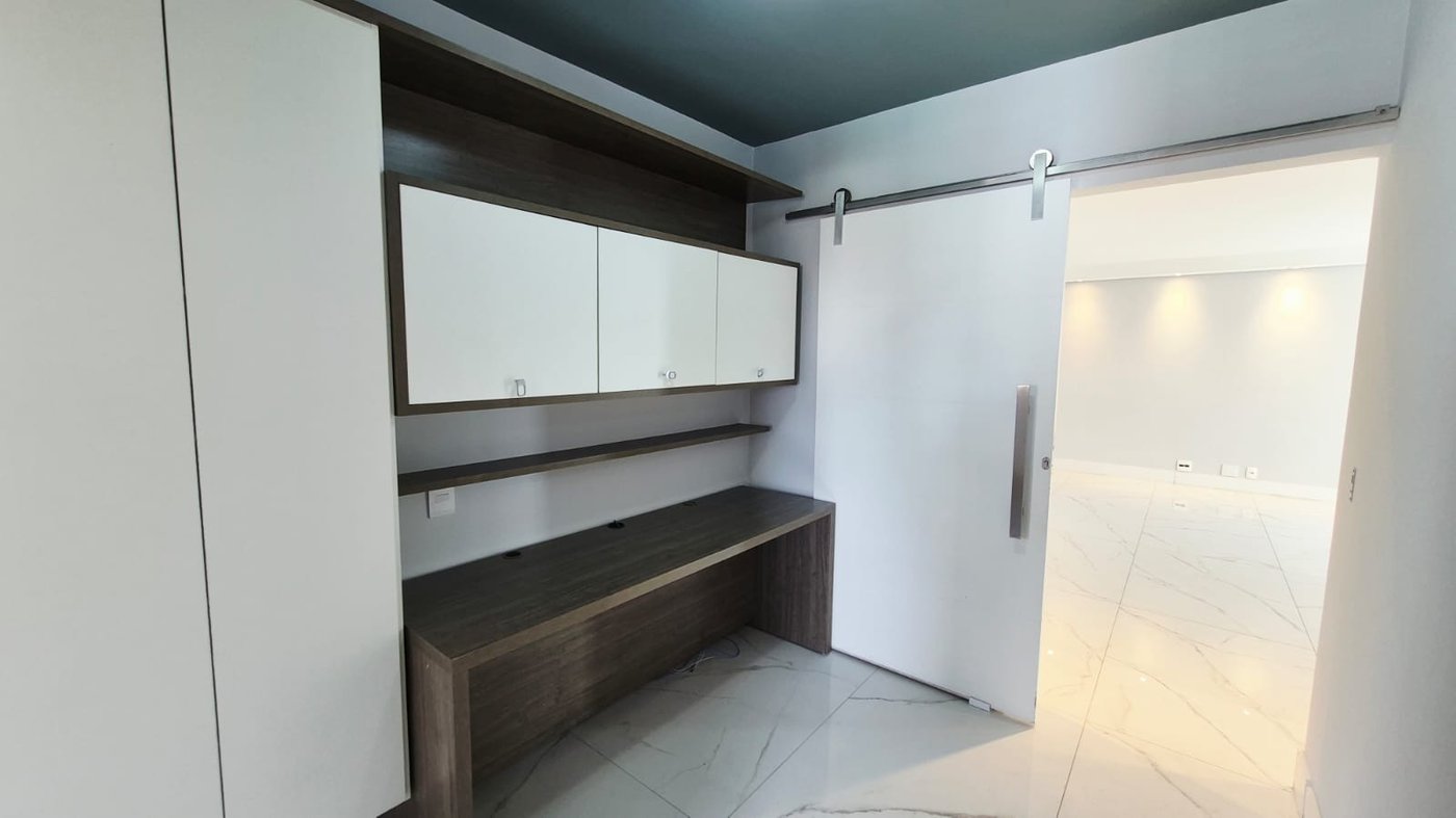 COBERTURA DUPLEX DE ALTO PADRÃO NA VILA SÃO FRANCISCO | 233 m²